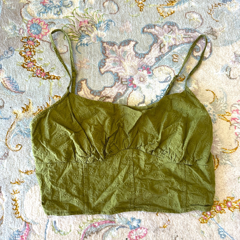 tiny green crop top! ᯓᡣ𐭩